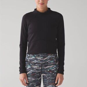 LULULEMON  cropped long sleeve HILL AND VALLEY MOCK NECK TOP